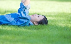 无发育的学生女洗澡视频